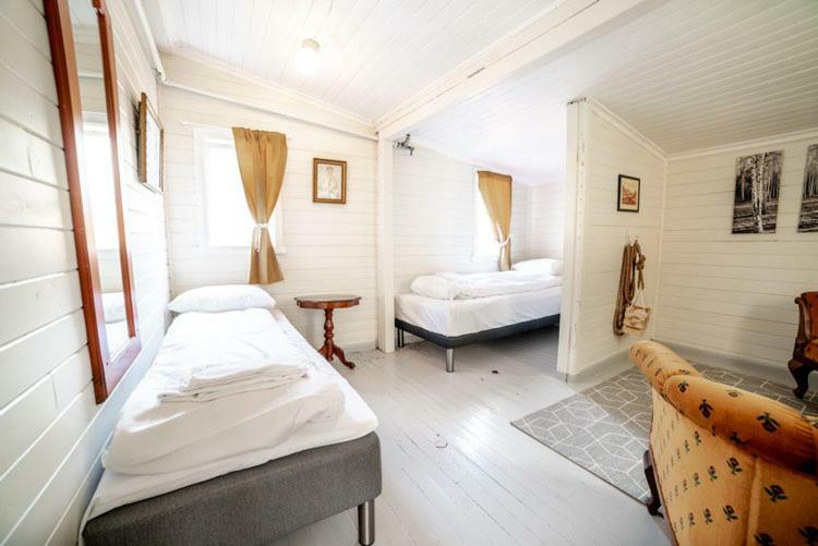 Laerdalsoren Motor Guesthouse Lærdalsøyri Exteriör bild