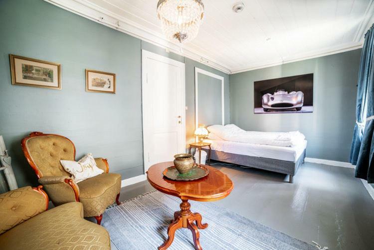 Laerdalsoren Motor Guesthouse Lærdalsøyri Exteriör bild