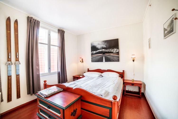 Laerdalsoren Motor Guesthouse Lærdalsøyri Exteriör bild