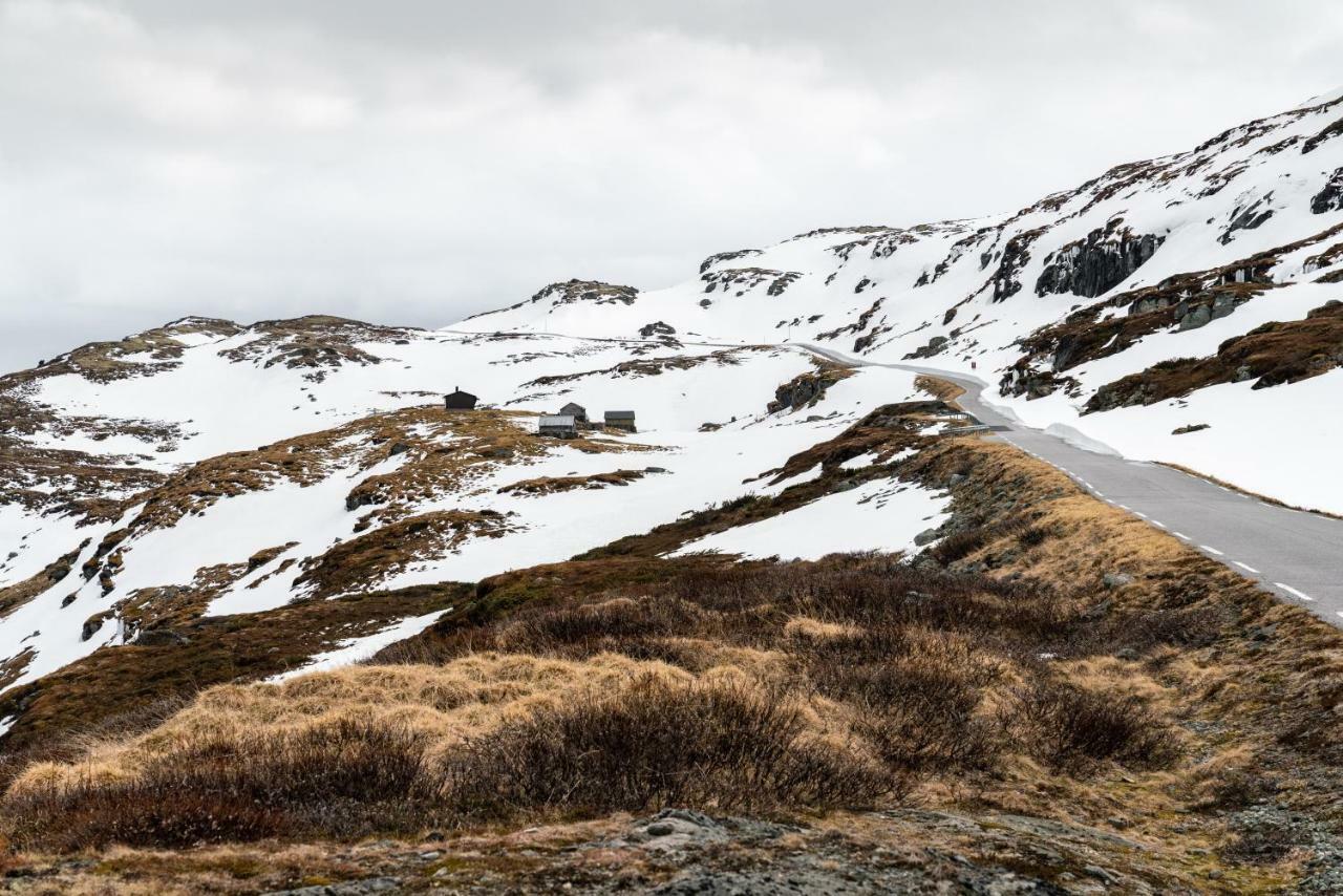Laerdalsoren Motor Guesthouse Lærdalsøyri Exteriör bild